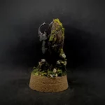 Cloche entomologique en verre avec lucane cerf-volant Lucanus cervus sur diorama de mousses et bois
